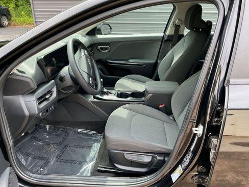 Used 2025 Kia K4 FWD image 23
