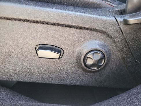 Used 2014 Dodge Journey R/T w/ Flexible Seating Group image 19