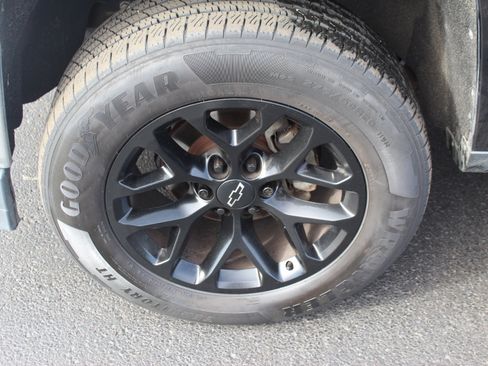 Used 2019 Chevrolet Silverado 1500 LT image 11