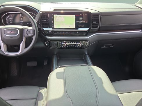 Certified 2026 GMC Sierra 3500 SLT w/ SLT Convenience Package AWD/4WD image 12