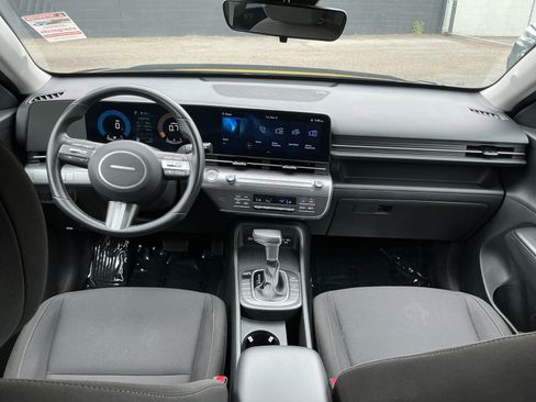 Used 2024 Hyundai Kona SEL FWD image 17