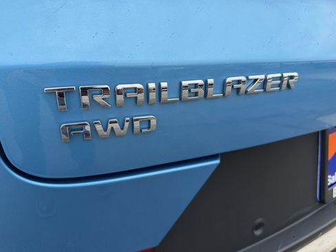 Used 2025 Chevrolet TrailBlazer ACTIV w/ Convenience Package AWD/4WD image 31