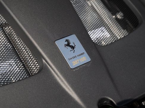 Used 2021 Ferrari 812 GTS RWD image 15