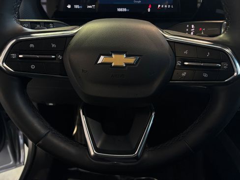 Used 2025 Chevrolet Equinox LT image 27