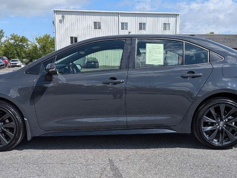 Used 2026 Toyota Corolla SE FWD image 5