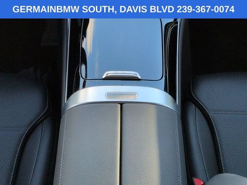 Used 2025 Mercedes-Benz GLC 300 image 21