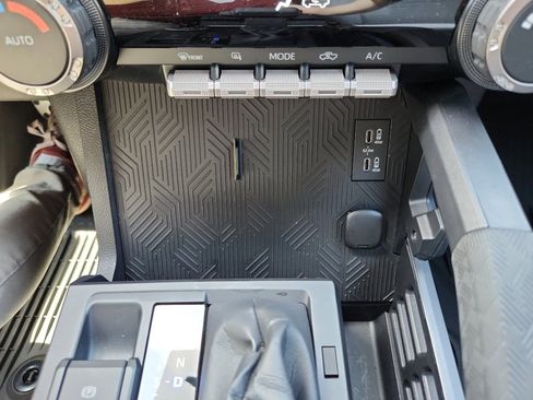 Used 2024 Toyota Tacoma TRD Sport RWD image 20