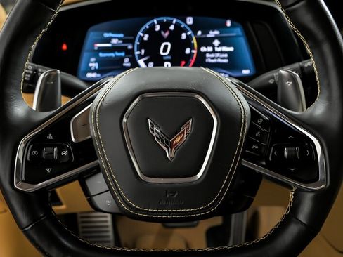 Used 2022 Chevrolet Corvette Stingray Premium Conv w/ Z51 Performance Package image 30