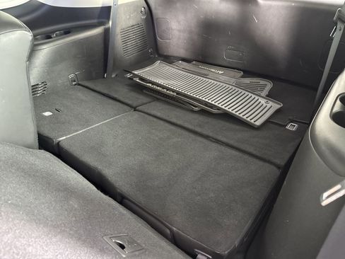 Certified 2022 Nissan Armada SL image 27