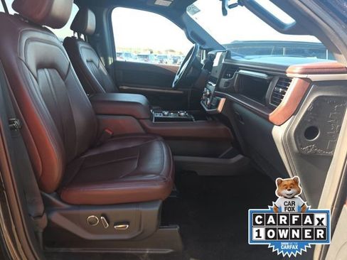 Used 2023 Ford Expedition Max Limited image 8