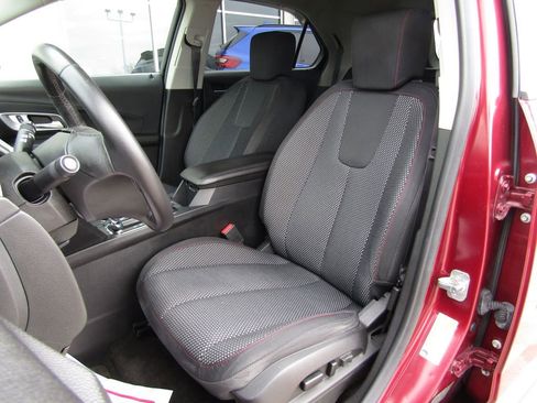 Used 2017 Chevrolet Equinox LT w/ Convenience Package image 17