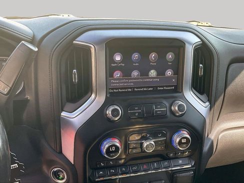 Used 2019 GMC Sierra 1500 SLT w/ SLT Premium Plus Package AWD/4WD image 6