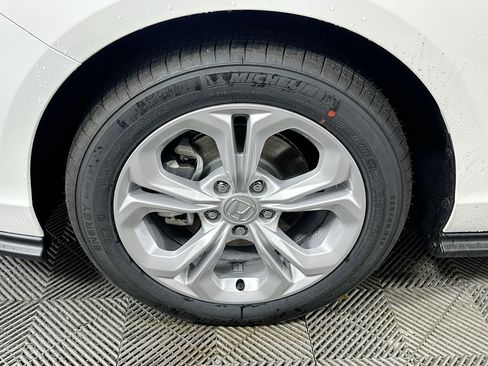 Used 2025 Honda Accord LX image 24