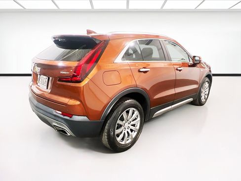 Used 2021 Cadillac XT4 Premium Luxury image 4