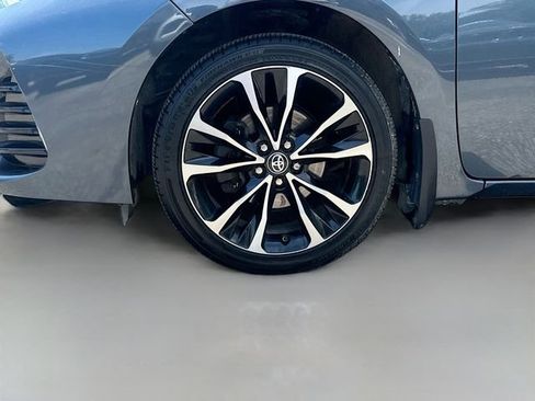 Used 2019 Toyota Corolla XSE FWD image 32