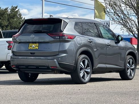 Used 2026 Nissan Rogue SL image 4