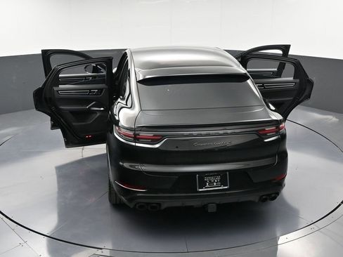 Used 2023 Porsche Cayenne Turbo S image 39