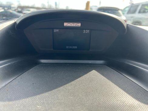 Used 2017 Ford Escape SE image 22