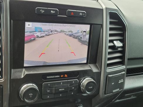 Used 2019 Ford F150 XLT w/ Equipment Group 302A Luxury AWD/4WD image 24