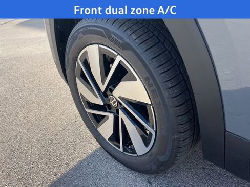 New 2026 Volkswagen Atlas SE image 5