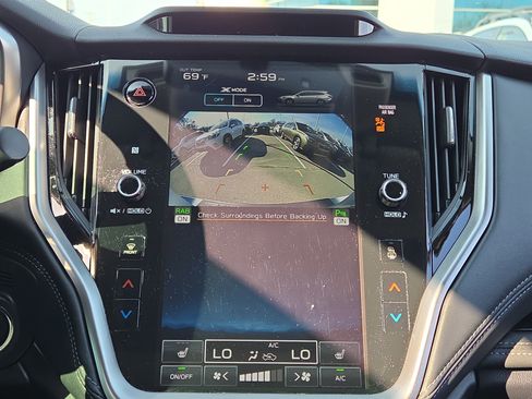 Used 2020 Subaru Outback Limited image 24