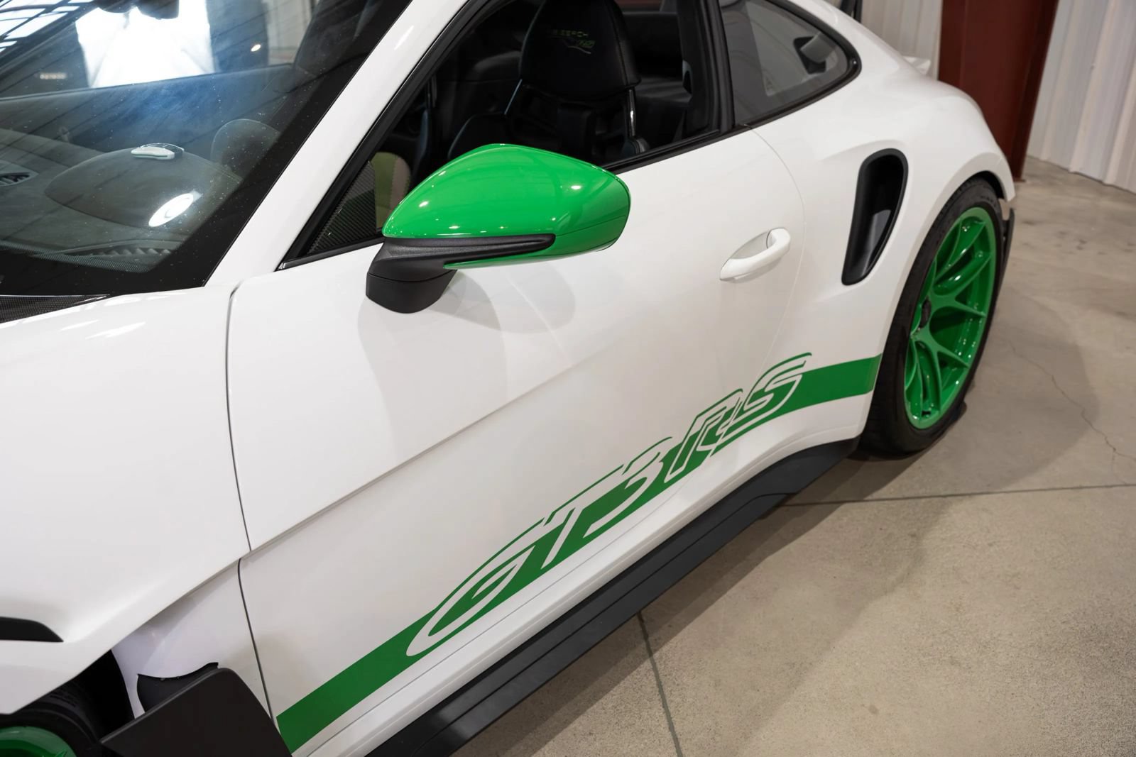 Used 2024 Porsche 911 GT3 RS RWD image 15