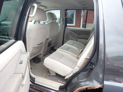 Used 2007 Ford Explorer XLT AWD/4WD image 8