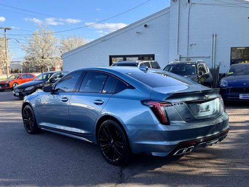 Used 2024 Cadillac CT5 V w/ LPO, ONYX Package AWD/4WD image 4