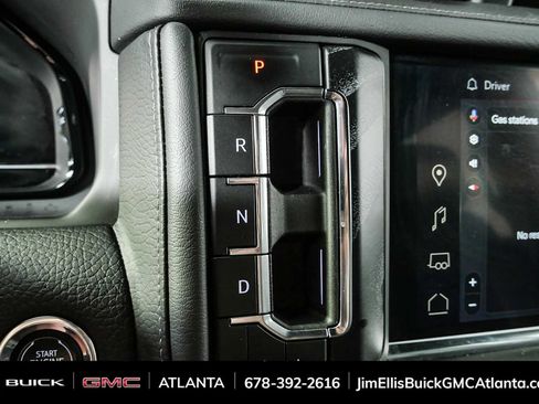 Used 2023 GMC Yukon Denali AWD/4WD image 16