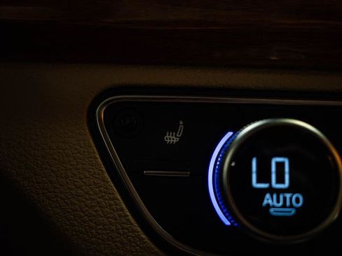 Used 2023 Audi Q5 2.0T Premium w/ Convenience Package AWD/4WD image 22