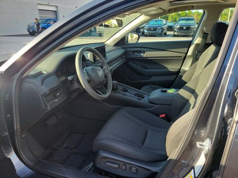 Used 2024 Honda Accord EX image 15