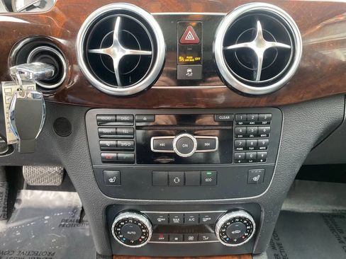 Used 2015 Mercedes-Benz GLK 350 4MATIC image 15