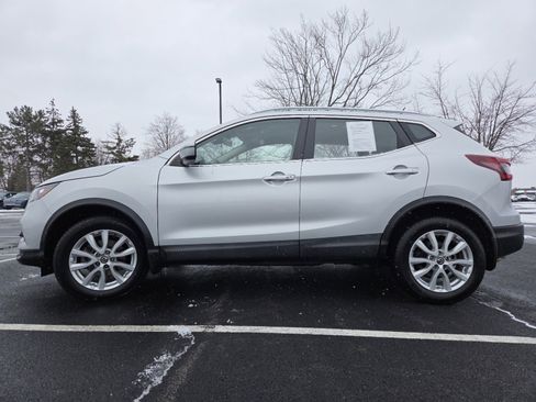 Used 2020 Nissan Rogue Sport SV w/ All-Weather Package image 13