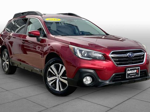 Used 2019 Subaru Outback 2.5i Limited AWD/4WD image 3
