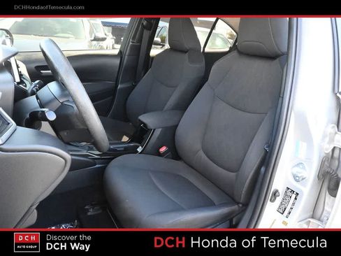 Used 2021 Toyota Corolla LE FWD image 18