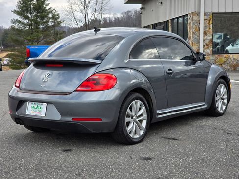 Used 2015 Volkswagen Beetle TDI image 19
