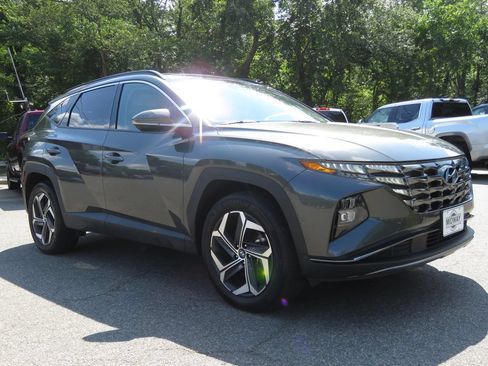 Used 2024 Hyundai Tucson Limited AWD/4WD image 3