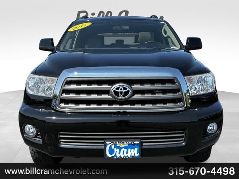 Used 2017 Toyota Sequoia SR5 AWD/4WD image 55