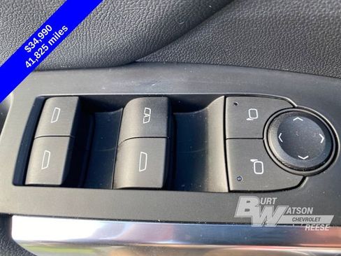 Used 2024 Chevrolet Traverse LT w/ Midnight/Sport Edition FWD image 14