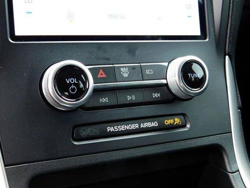 Used 2022 Ford Edge SE AWD/4WD image 19