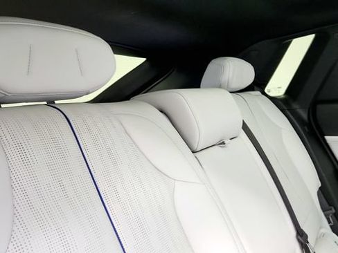 Used 2025 Cadillac Lyriq Luxury AWD/4WD image 41