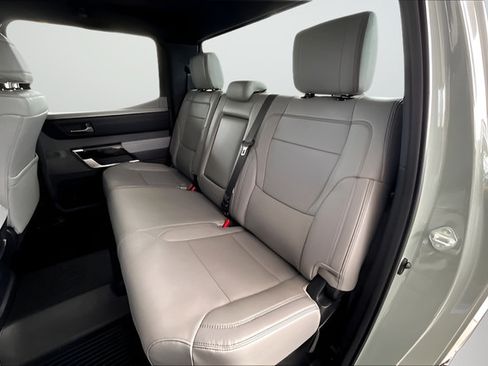Used 2026 Toyota Tundra Limited AWD/4WD image 19