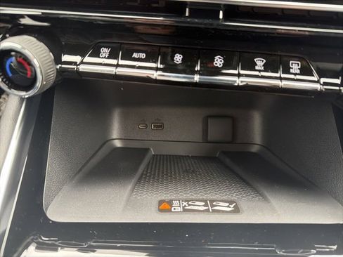 New 2026 Chevrolet Traverse High Country image 27