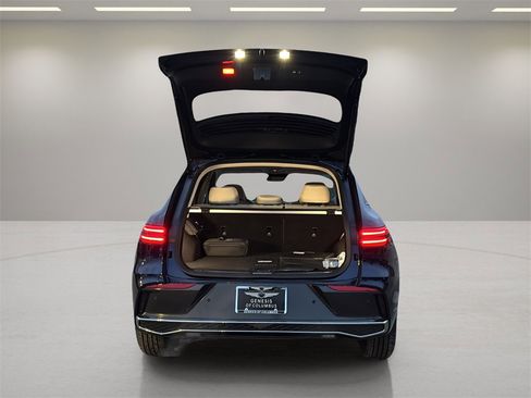 New 2026 Genesis GV70 2.5T Select image 9