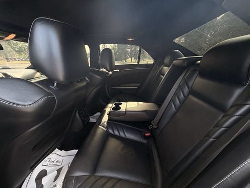 Used 2023 Chrysler 300 C RWD image 14