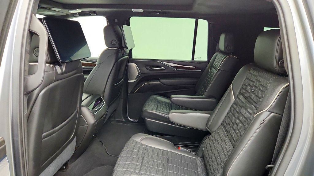 Used 2021 Cadillac Escalade ESV Sport Platinum AWD/4WD image 21
