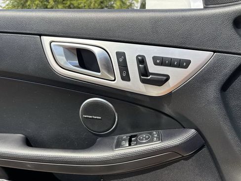 Used 2014 Mercedes-Benz SLK 250 image 20