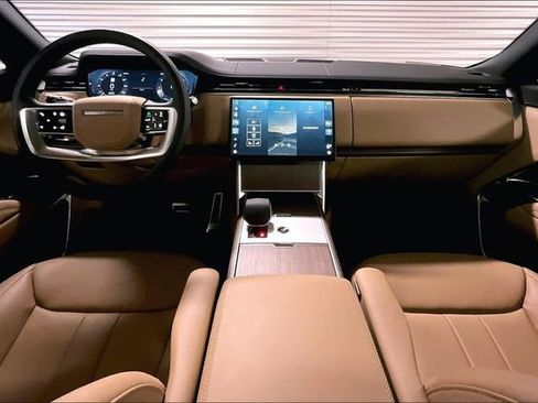 New 2026 Land Rover Range Rover SE image 6