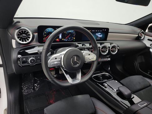 Certified 2023 Mercedes-Benz CLA 250 image 9