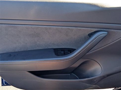 Used 2019 Tesla Model 3 Long Range image 25